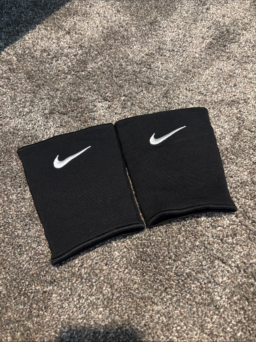 New Nike M/L Knee Pads